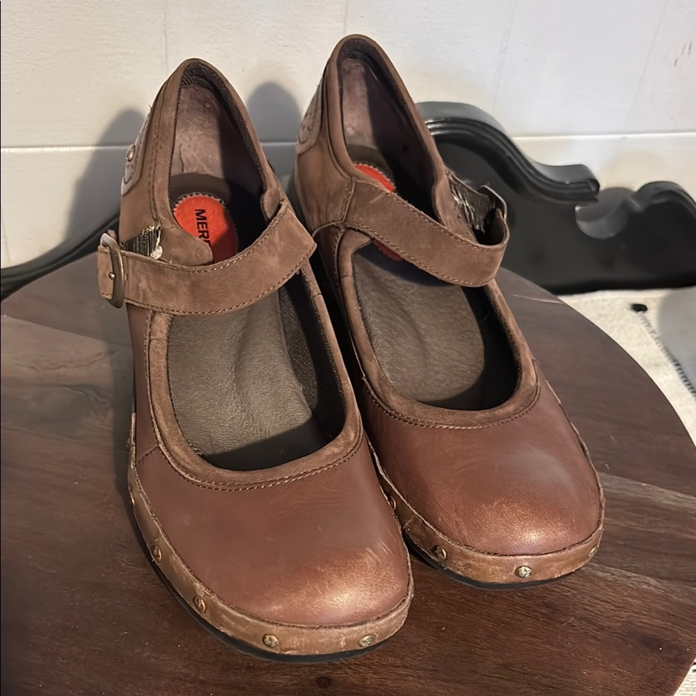 Merrell Brown Leather Mules with Strap